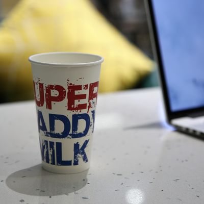 Single Wall Paper Cup for Hot Beverages Disposable and Made from Food-Grade Paper